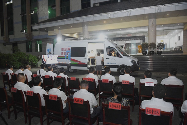 c7064b606cb37e7139397e8836556093