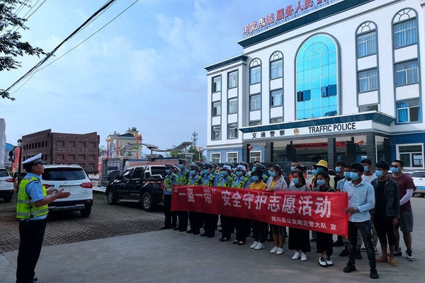 bac3a123431f54e1b305583d5dc9387e