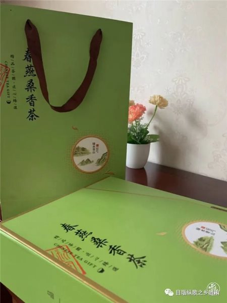 51b2ba4d5433c3c8afeee9d25606585a