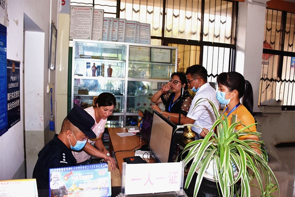 df6ef2c0e9f4c1d3af274e8d11ad7d94