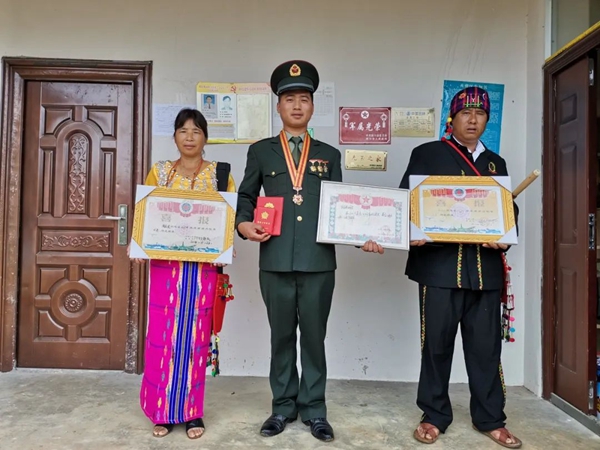 e843a9d4bdf042941746cdf9ccbc47b1