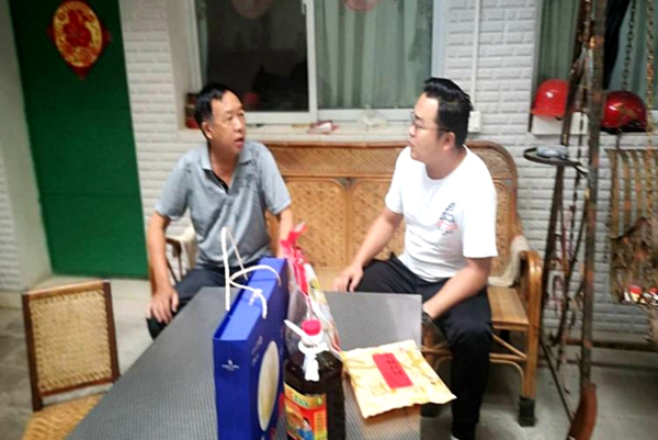 92e7e43d4d03f388a7c1d3a05775e122