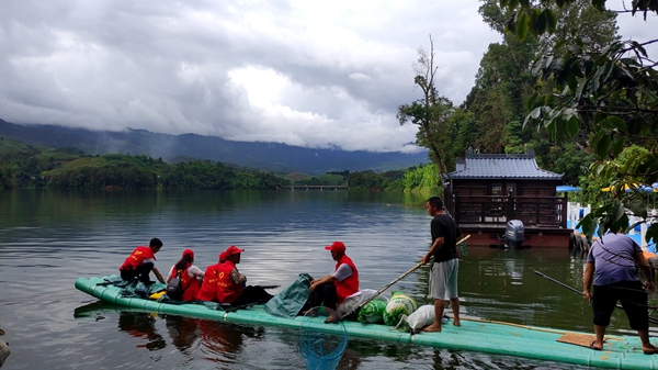 f6958cd67059fc4015a785a742bd6b13