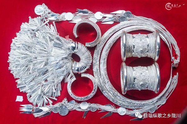 8db1f4c2398a65ed108d9338864542b3