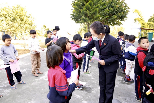 35b139b14bff8d408225d57f0c3a4efc