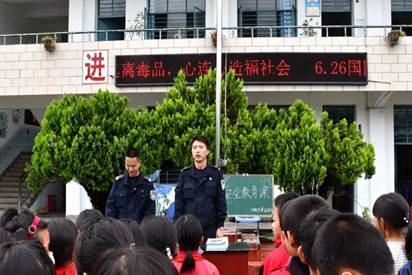 847e4c6ed2eb486ffa95780491164406