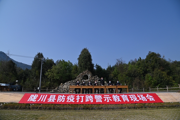 83760abe86f97f0a5e701e37d3e564af