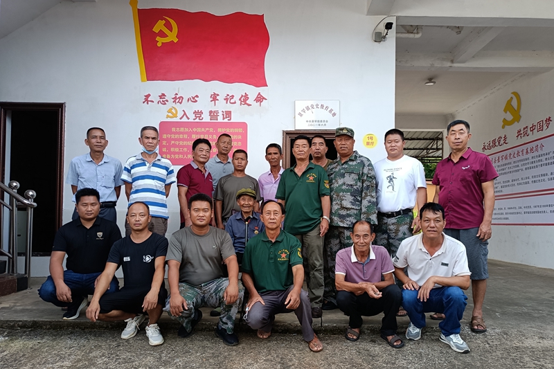 b3d45f3b0681bba114fc267fc451c42_副本