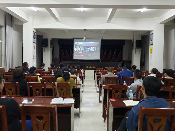 3258ed7d25ff209d21b01e4085c398e_副本