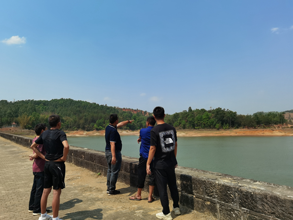 e7481786366f401c1375f6038638bc7_副本