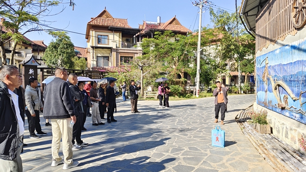 3de8ad2c4a0c339f1577677da635fef_副本