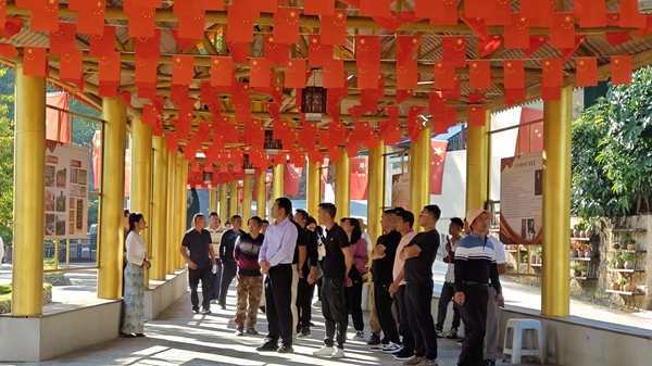 dc566fc300d7d70abf4c637eb68eb54_副本