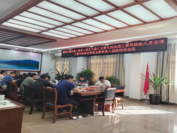 07KJZIM2XO2510221630340D45B496