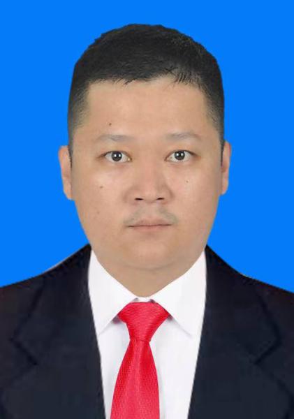 唐健