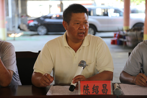 最后,陇川县人民政府副县长赖正张就抓好中耕管理工作再次提出3点要求