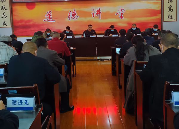 陇川县市场监督管理局开展2021年“两会”“春节”前市场专项检查工作111