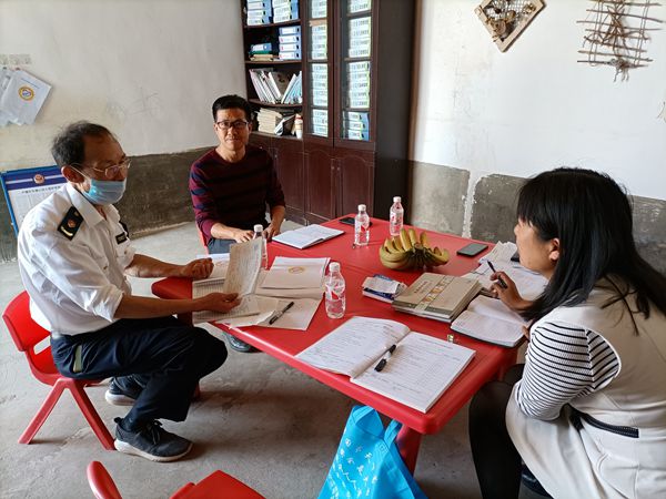 朱俊玲摄3_副本