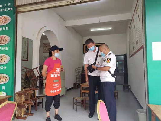 打造宜居美丽县城 联合执法有序推进 (5)