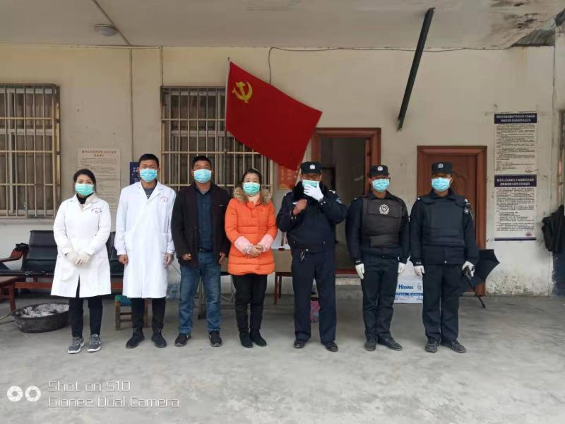 微信图片_20200131223850赵荫南副书记到户撒中心卫生院查看党员带头奋战一线防控疫情工作