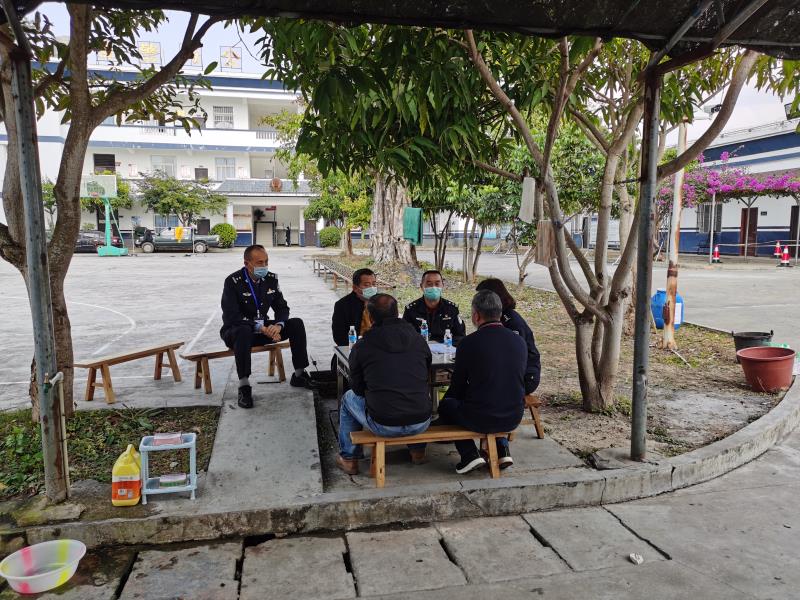 微信图片_20200217110822（闫有局长一行陇川县到看守所督查疫情防控措施落实情况）