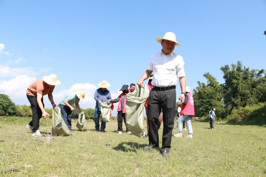 ed53471e2ea265bd0a6f58b4e8949d9